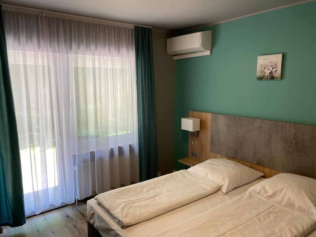 Hotel Bluechertal Бахарах Екстериор снимка